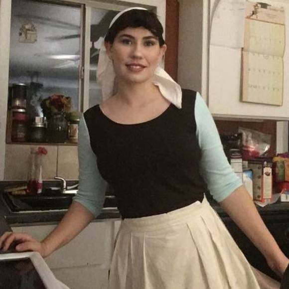 Meet your Posher, Ellen - Picture 1 of 1